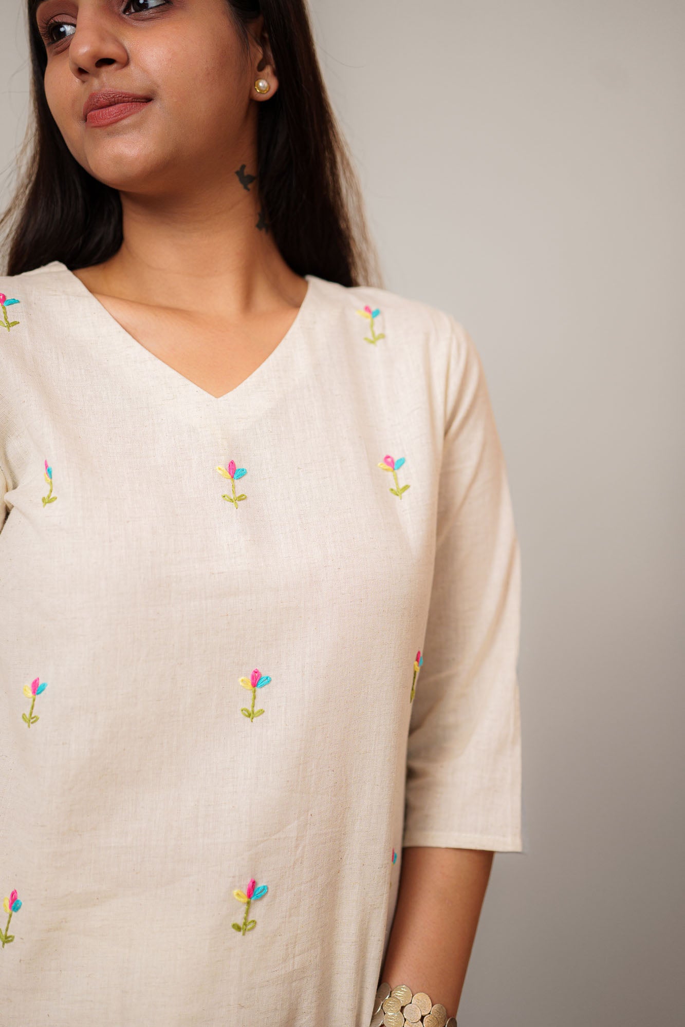 Flex Flower Embroidered Handwork V Neck Tunic Top