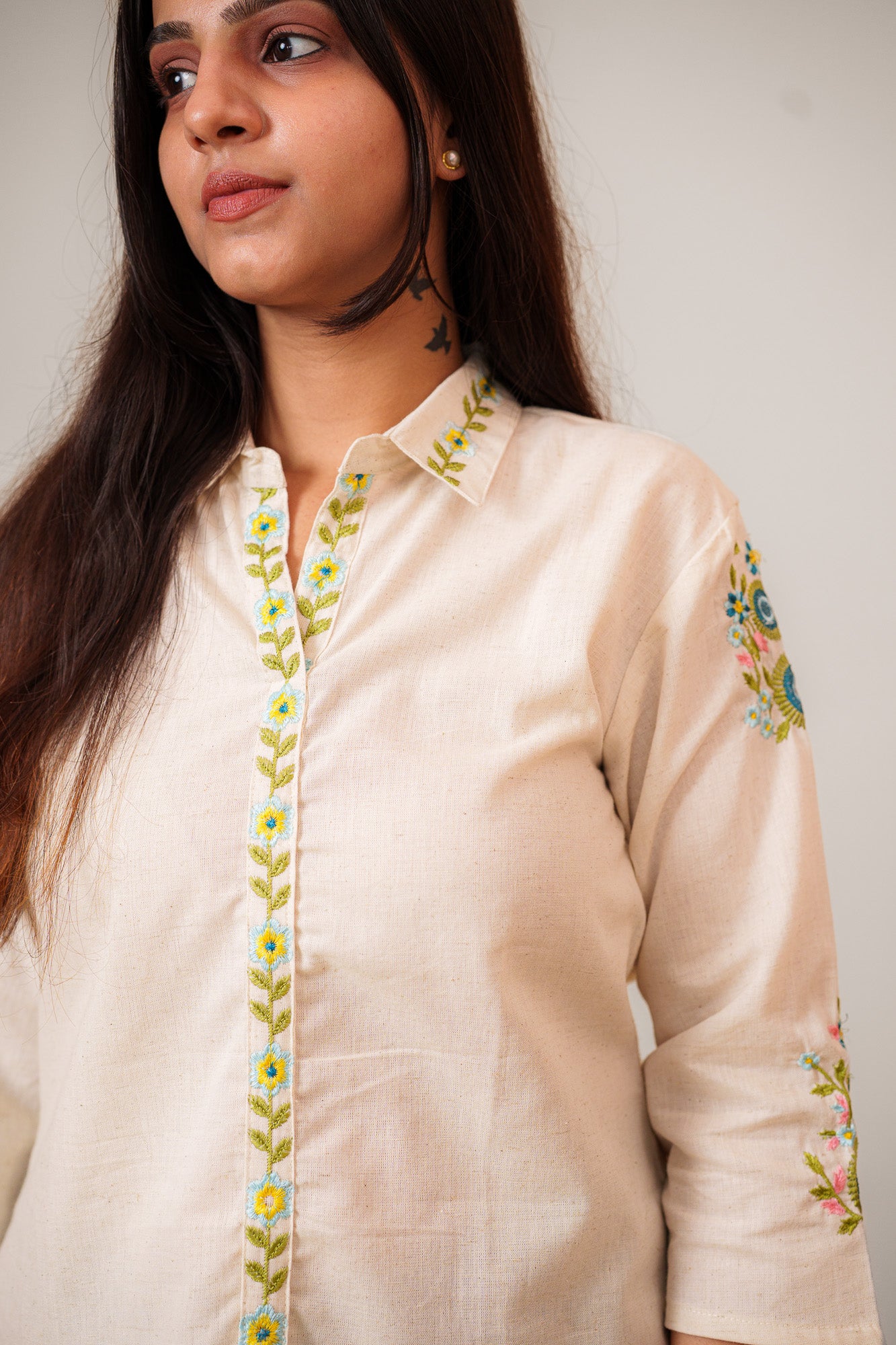Natural Flex Cotton A-Line Tunic with Collar & Embroidery