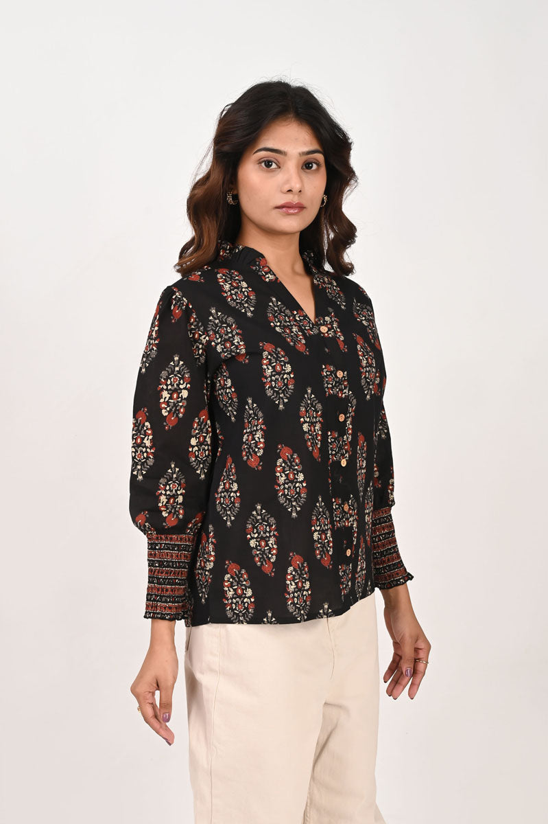 sleeve detail of Black Printed Shirt in cotton with floral print, women's tunic