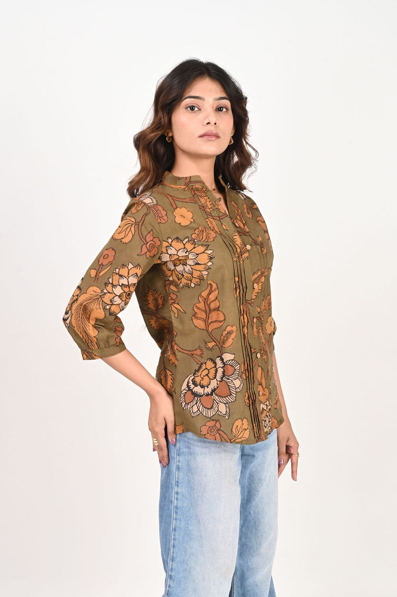 sleeve detail of Green Kalamkari Pleated Shirt in cotton with floral print, women's shirt