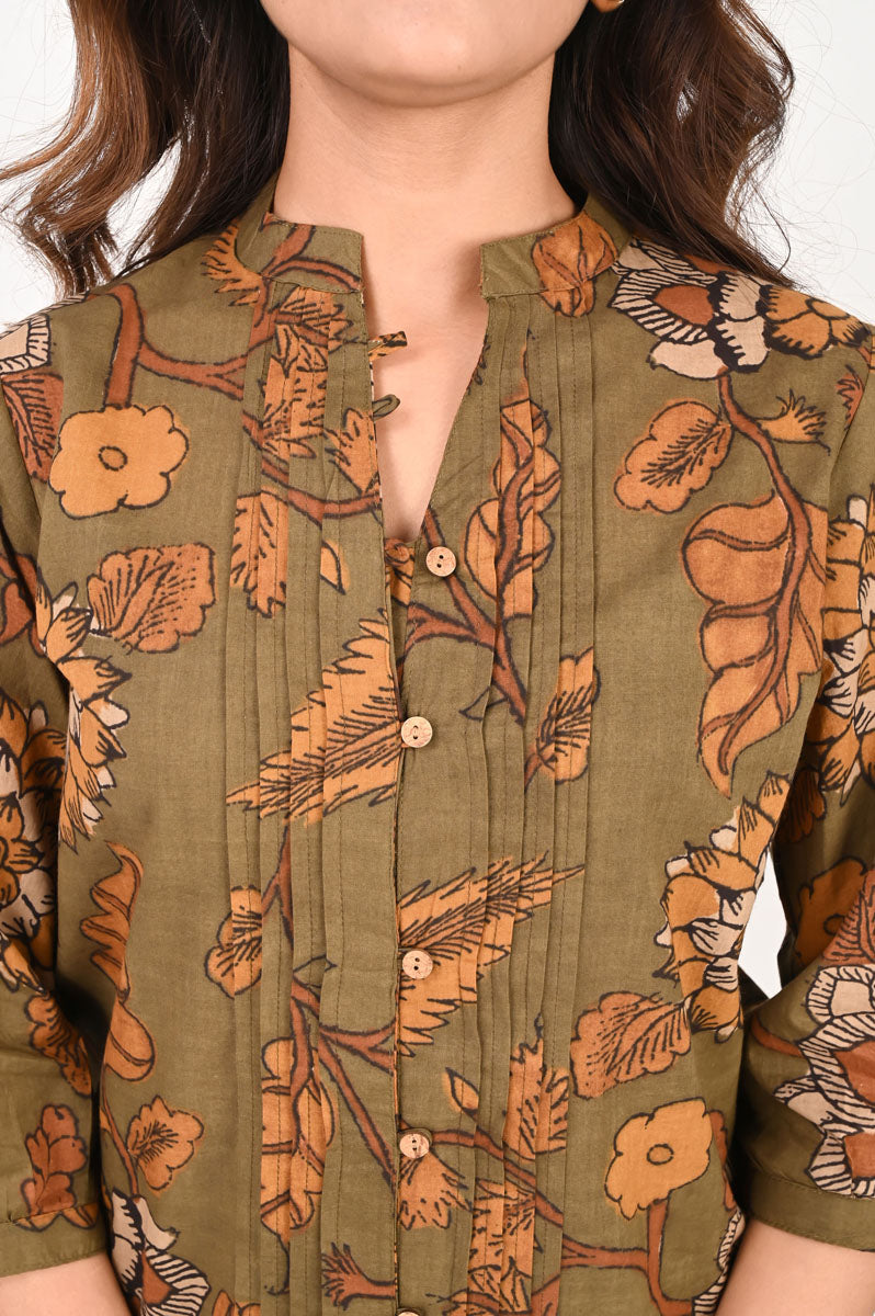back view of Green Kalamkari Pleated Shirt in cotton with floral print, women's shirt