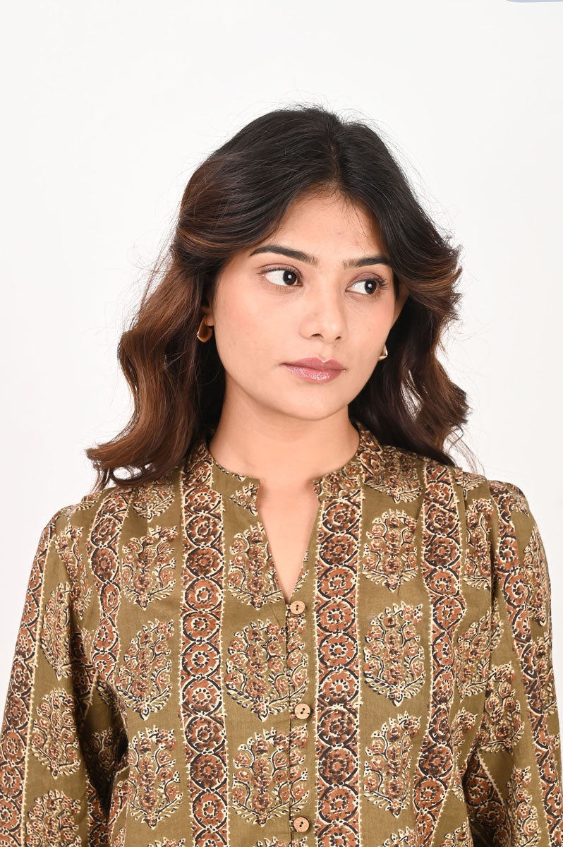 fabric detail of Olive Printed Shirt in cotton with floral print, women's tunic