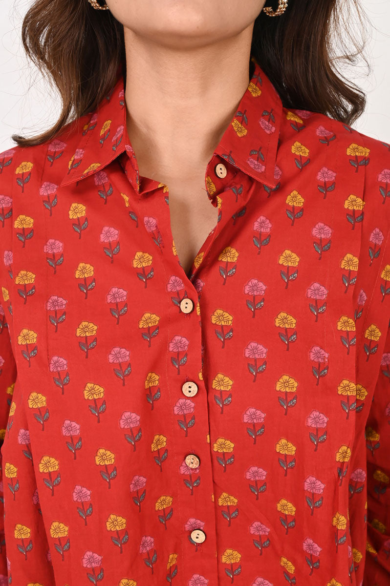back view of Red Flower Motif Pleated Shirt in cotton with floral print, women's shirt