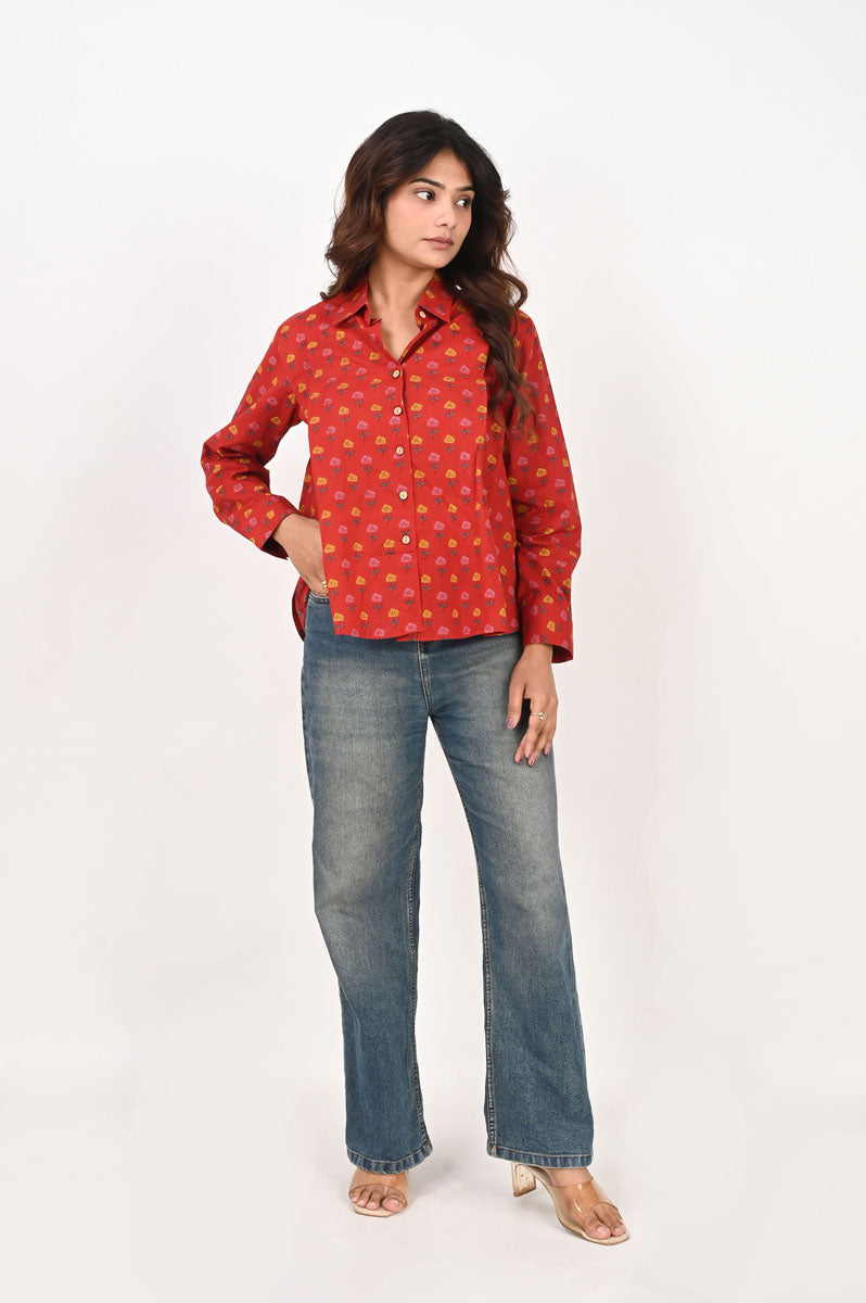 sleeve detail of Red Flower Motif Pleated Shirt in cotton with floral print, women's shirt